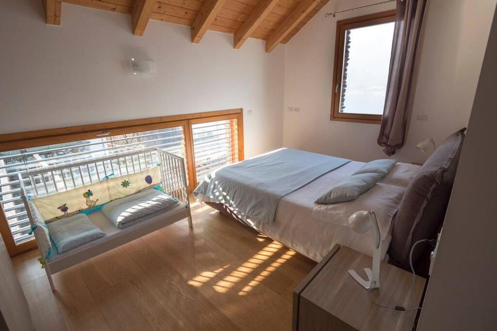 Magic Lake View With Beautiful Pool Area Bellano Exterior foto
